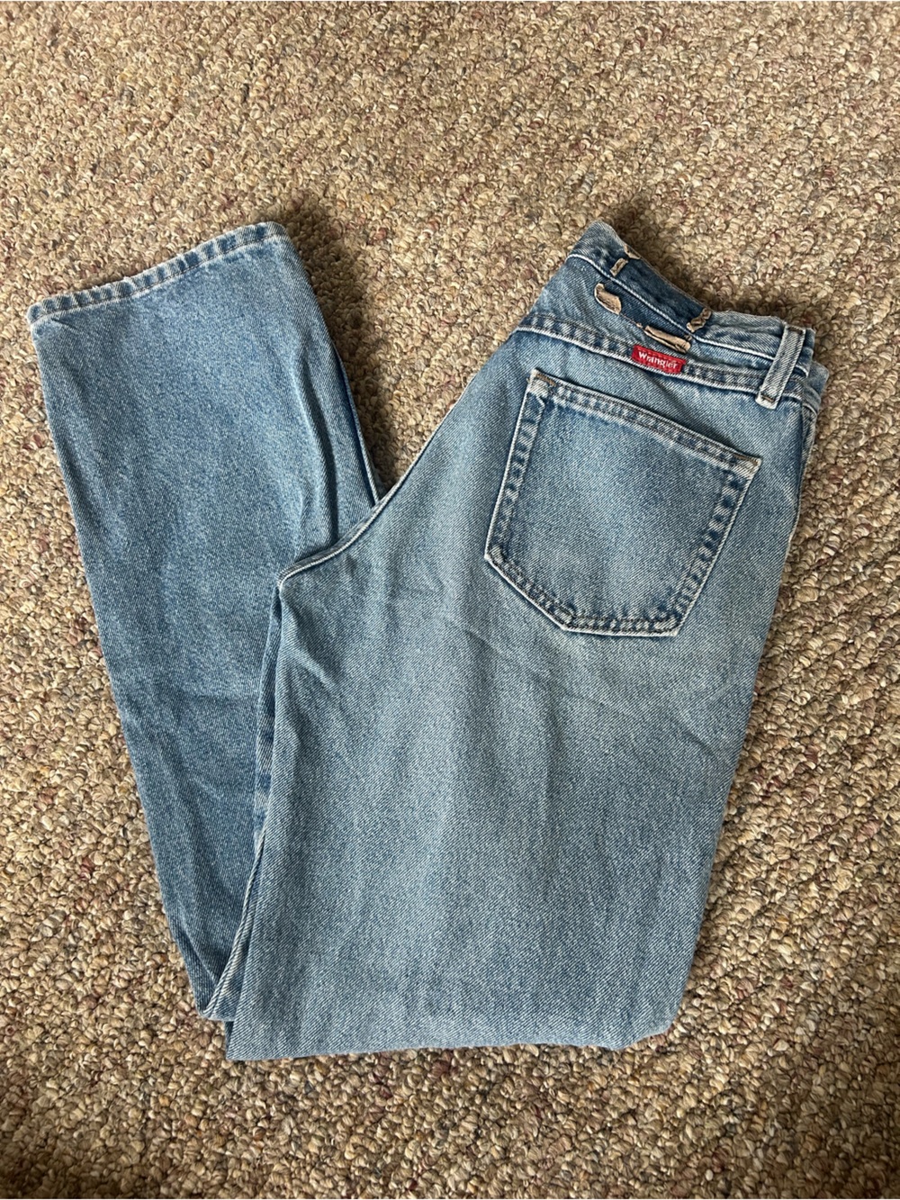Wrangler Men's Regular Fit Straight Leg Jeans Light Wash